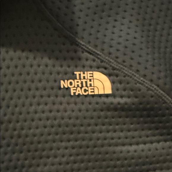 The North Face Dot Knit Perforated Quarter-Zip Pullover - Picture 2 of 8